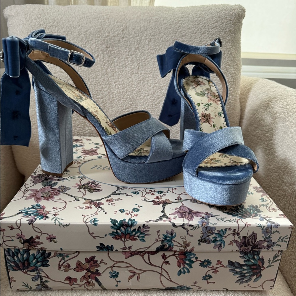 Nicola Bathie for Antonio Melani Blue Velvet Bow Heels